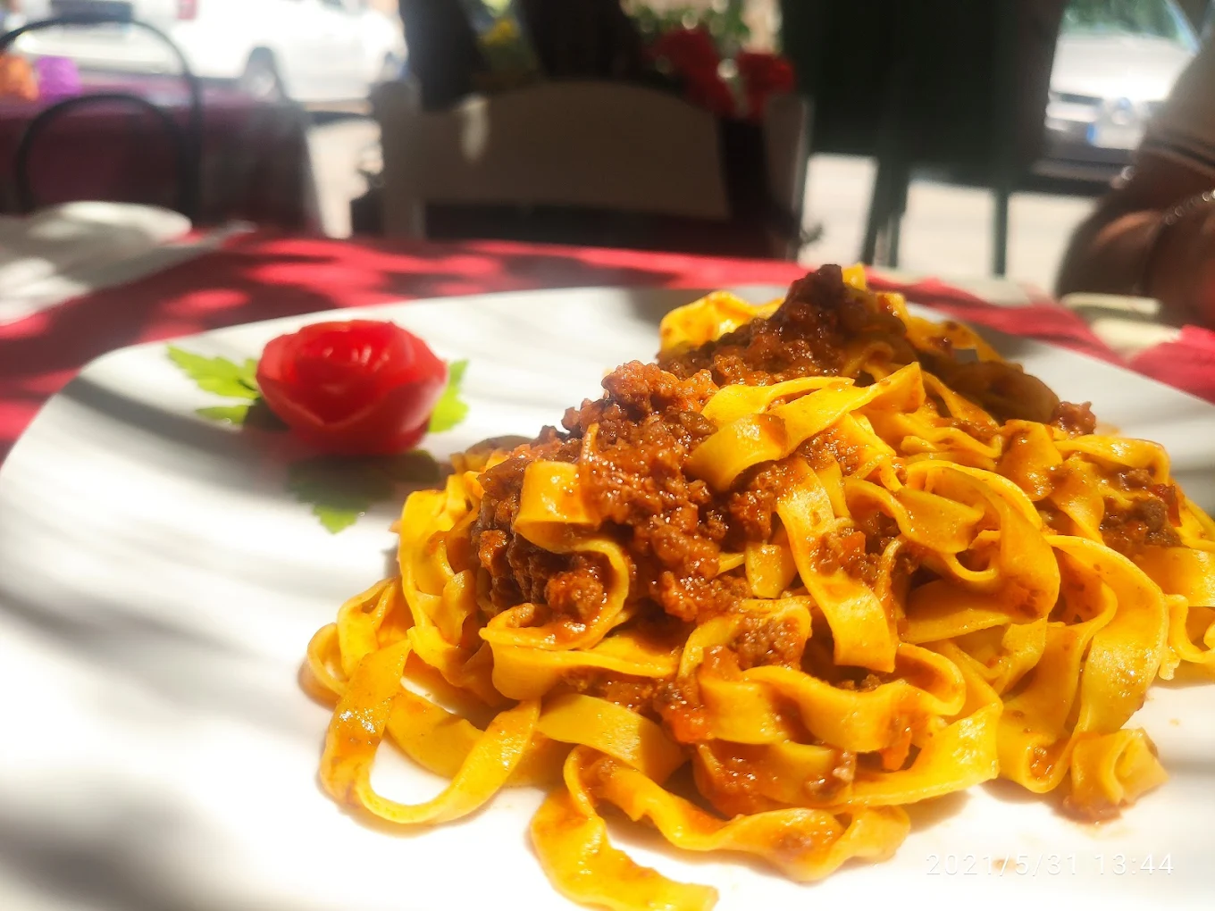 Tagliatelle all'uovo con ragù di cinghiale